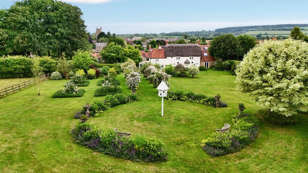 Additional image 2 of West Cranmore