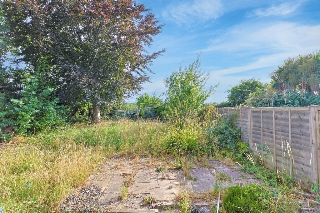 Additional image 17 of 57 Thurlocks, Tintinhull, Yeovil, Somerset, BA22 8QE