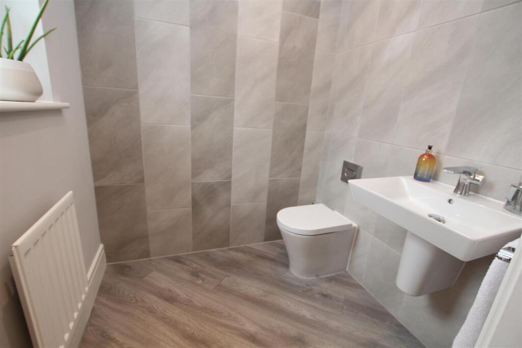 Additional image 8 of Sandhill Fold, Idle, Bradford