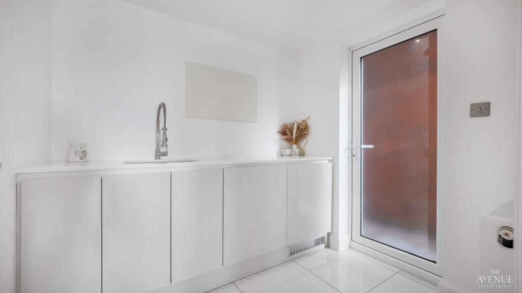 Additional image 17 of 28 Gainsborough Drive, Tamworth