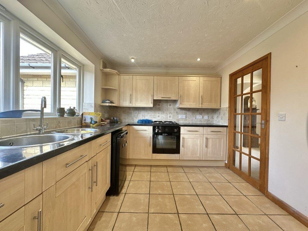 Additional image 3 of Beaconfield Road, Yeovil, Somerset, BA20