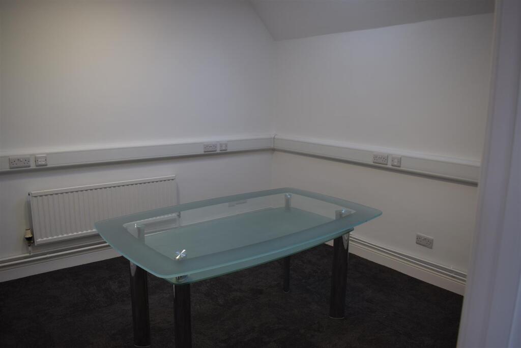 Additional image 11 of Unit 2 at Henley Court Off High Street, Henley-In-Arden
