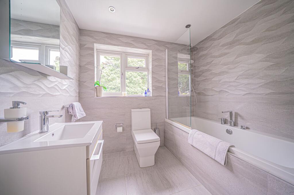 Additional image 26 of Hartington Close, Dorridge, B93