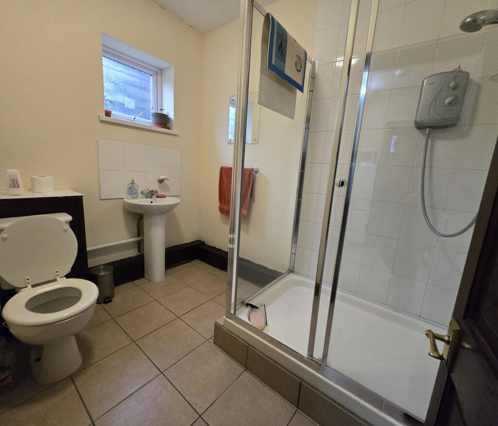 Additional image 7 of Londonderry Road, Oldbury, B68