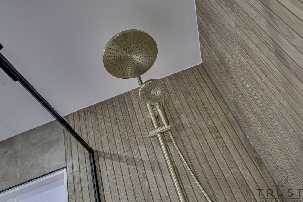 Additional image 36 of Wakefield Road, Drighlington, BD11