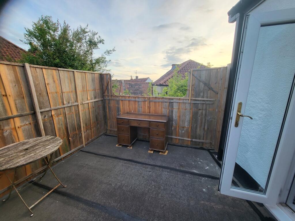Additional image 17 of Bove Town, Glastonbury, BA6