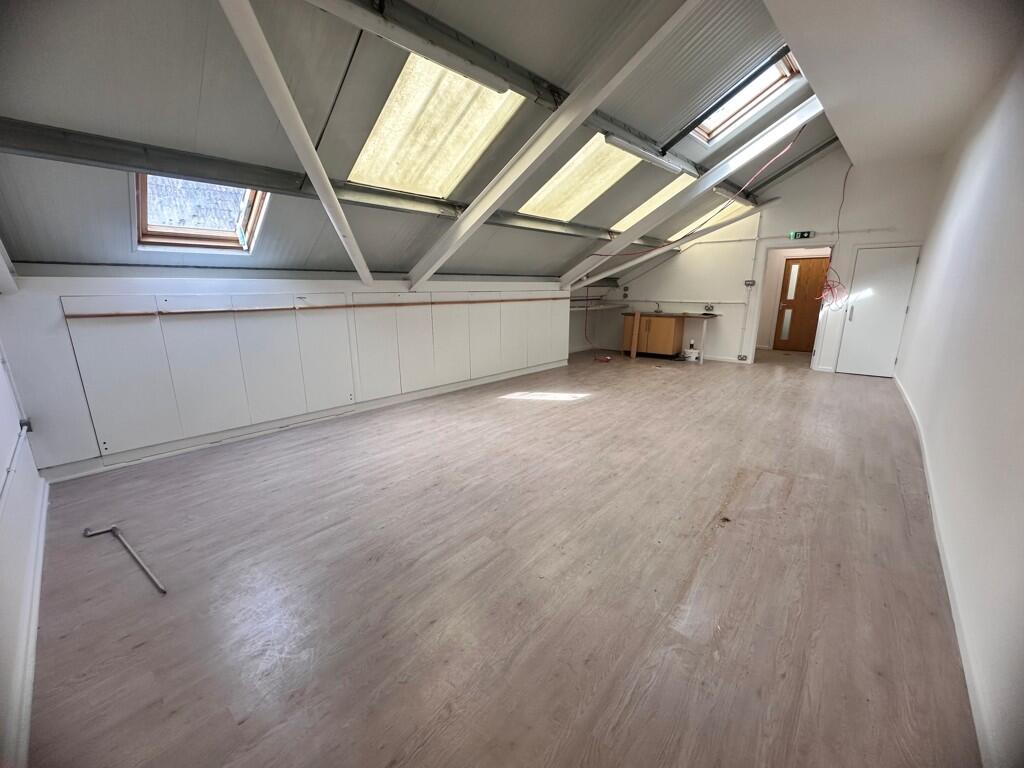 Additional image 3 of 2nd Floor Studio, 15B Palmer Street, Frome, BA11 1DS