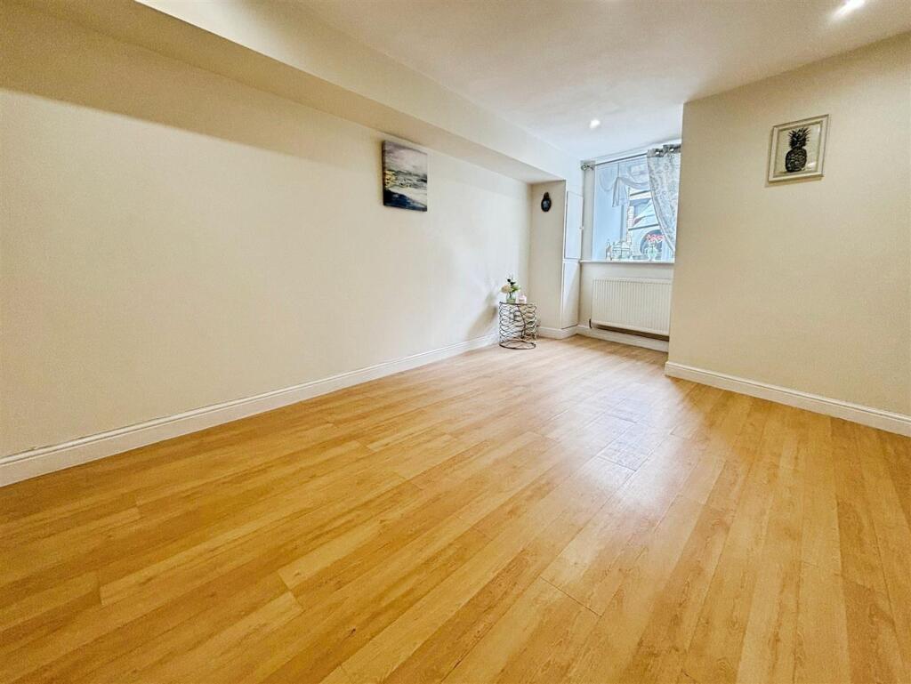 Additional image 6 of High Street, Idle, BD10 8NN