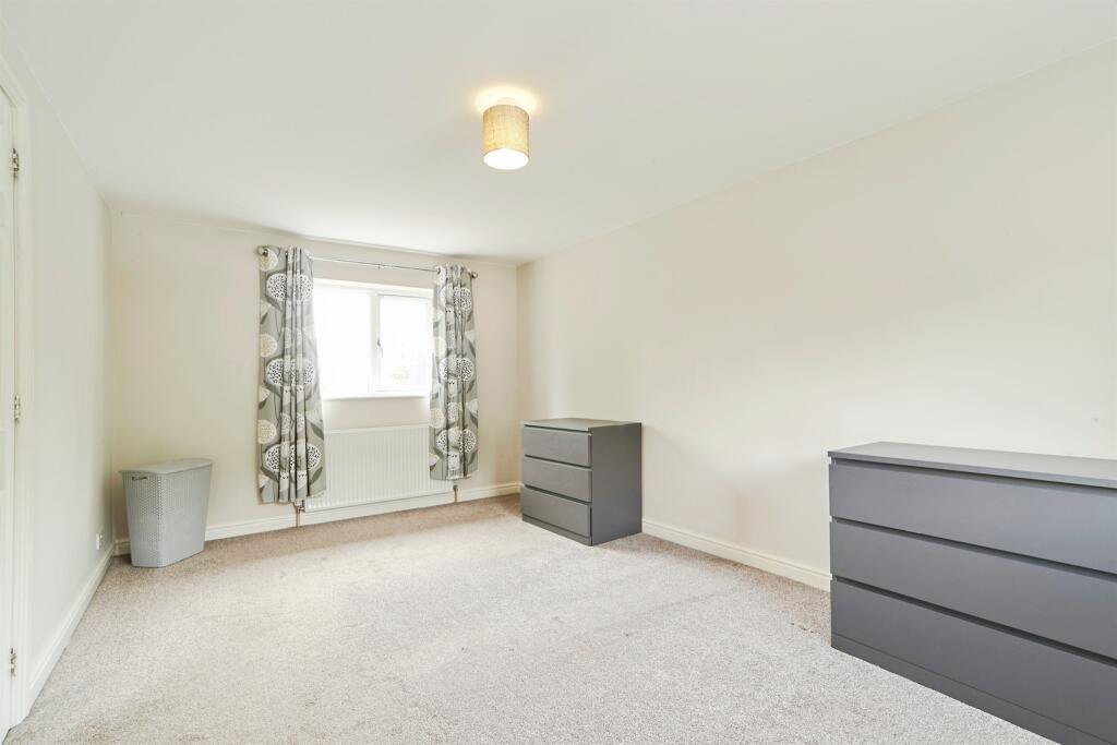 Additional image 11 of Cliffe Avenue, Baildon, Shipley