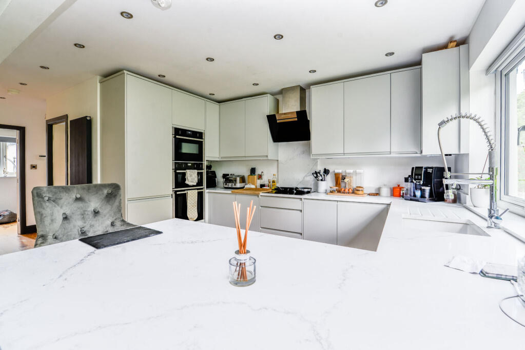 Additional image 8 of Primrose Lane, Bingley, West Yorkshire, BD16