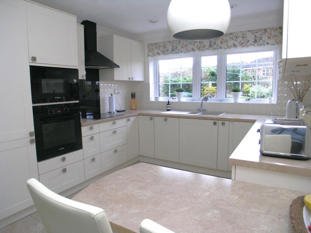Additional image 6 of HALESOWEN, Hartsbourne Drive