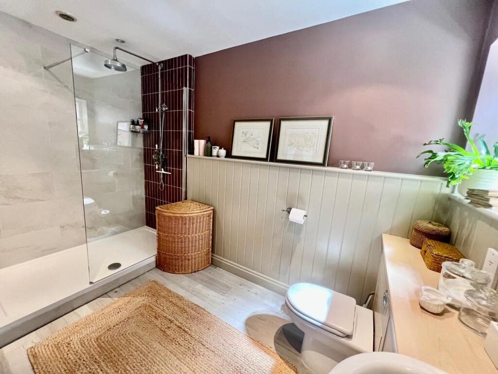 Additional image 13 of Meadow Road, Henley-In-Arden