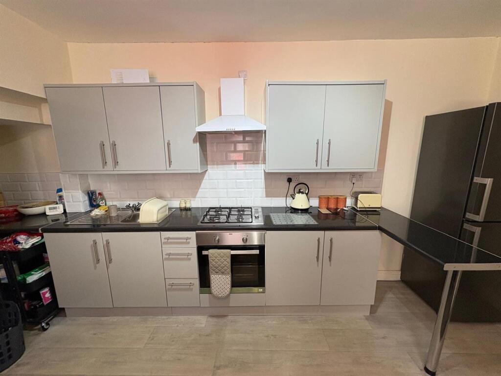 Additional image 3 of Albion Place, Thornton, Bradford