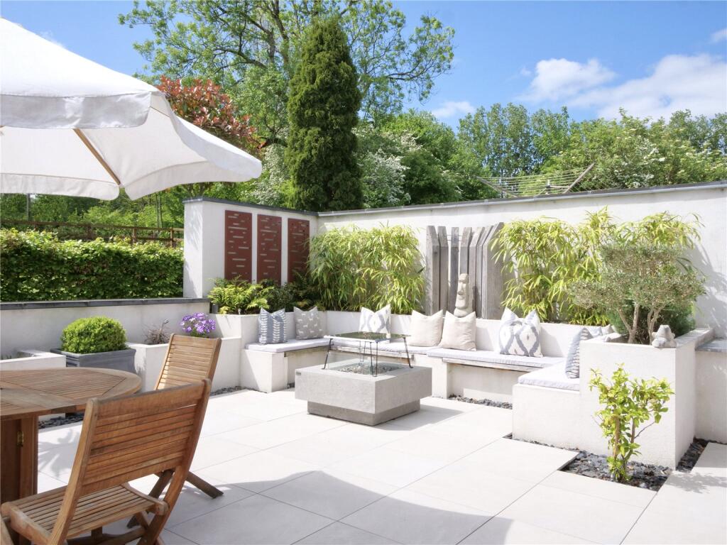 Additional image 39 of Oustanding Five Bedroom House In Pilton