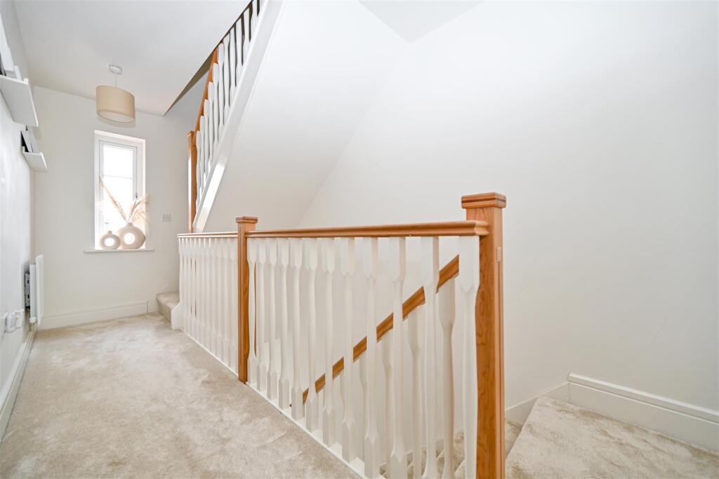 Additional image 12 of Carr Beck Rise, Apperley Bridge