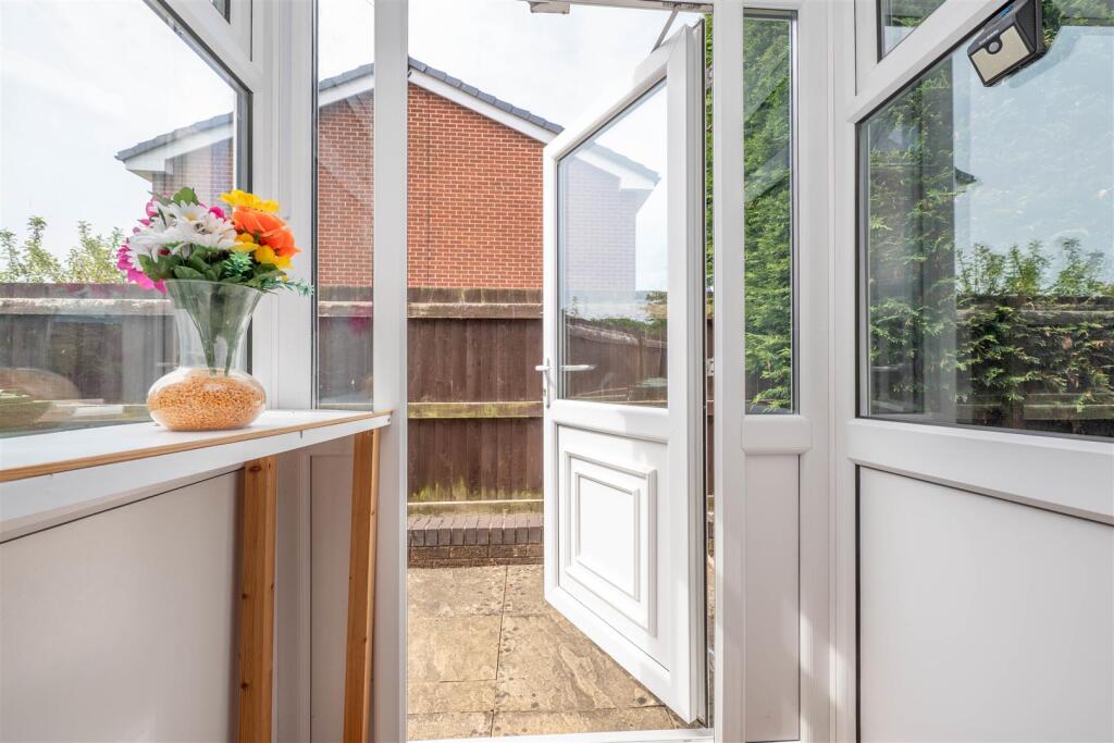 Additional image 10 of Lea Close, Alcester