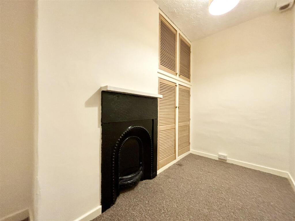 Additional image 10 of Wellington Street, Queensbury