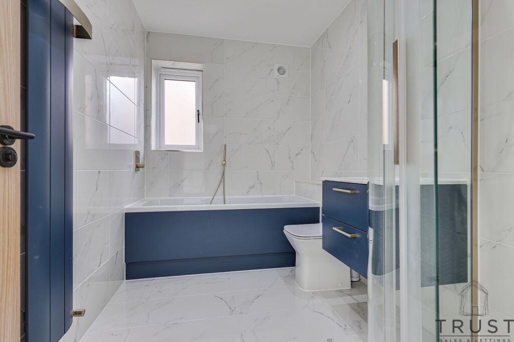 Additional image 23 of Wakefield Road, Drighlington, BD11