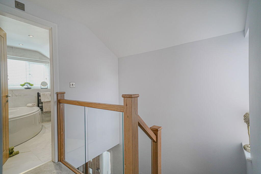 Additional image 23 of Peterbrook Road, Shirley