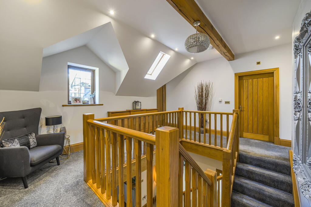 Additional image 16 of Littlebeck, Gilstead Lane, Bingley, BD16 3LN