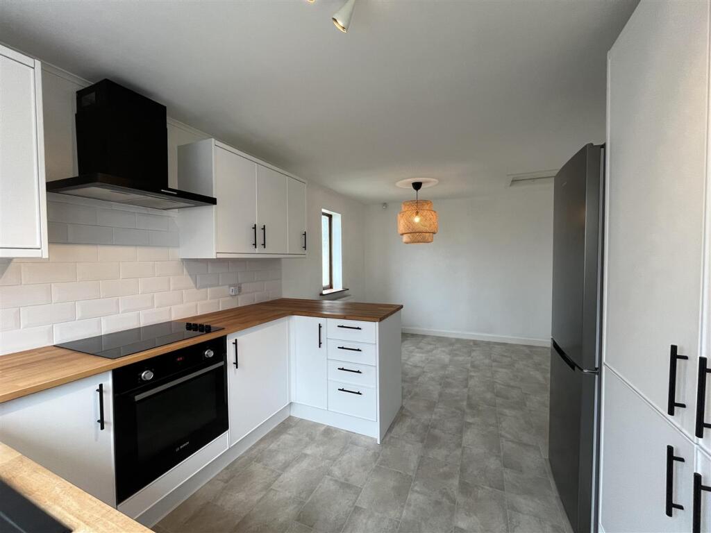 Additional image 3 of Elizabeth Avenue, Wyke, Bradford