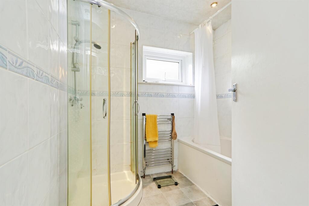 Additional image 11 of Lindisfarne Road, Shipley