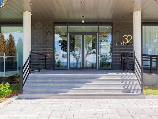 32 Ch. du Bord-du-Lac-Lakeshore|#205|Pointe-Claire, Quebec H9S0B9