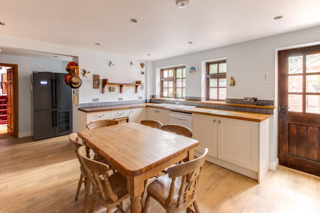 Additional image 10 of Valley Road, Bournheath, Bromsgrove, Worcestershire, B61