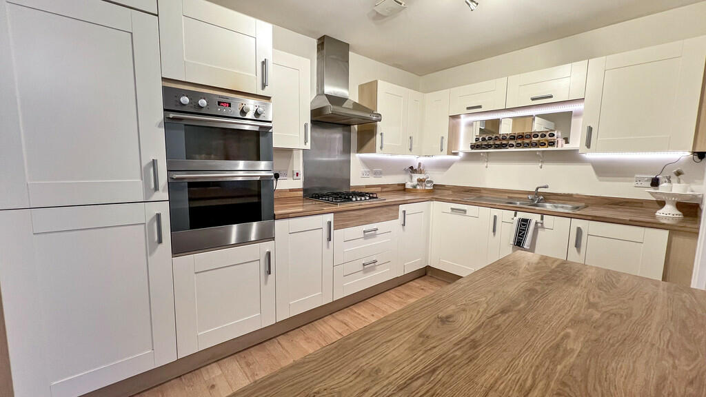 Additional image 5 of Swaledale Road, Warminster