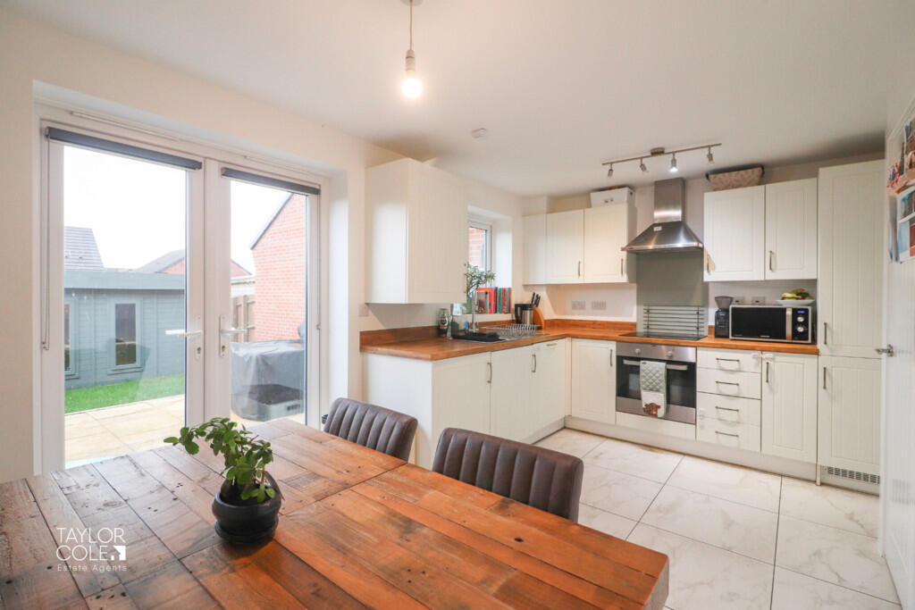 Additional image 6 of Meadow Way, Barley Fields