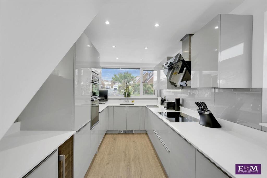 Additional image 39 of Kings Drive, Padiham