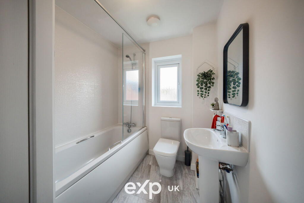 Additional image 8 of Kingfisher Way, Cheswick Green, Shirley