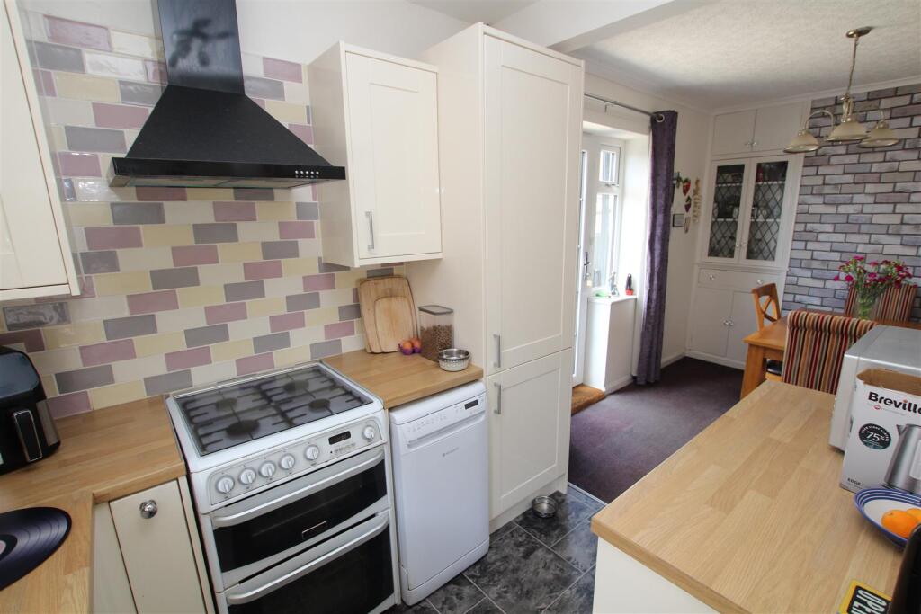 Additional image 10 of Ridgeway, Wrose, Shipley