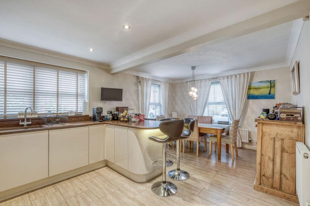 Additional image 9 of Meadow Pleck Lane, Shirley, B90
