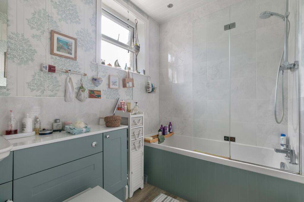 Additional image 9 of West Avenue, Baildon, Shipley, West Yorkshire, UK, BD17