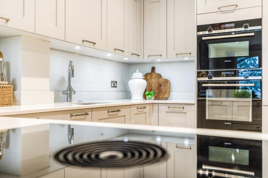 Additional image 8 of House 184 Bridgetower Drive, Holburne Park, Warminster Road, Bath, BA2