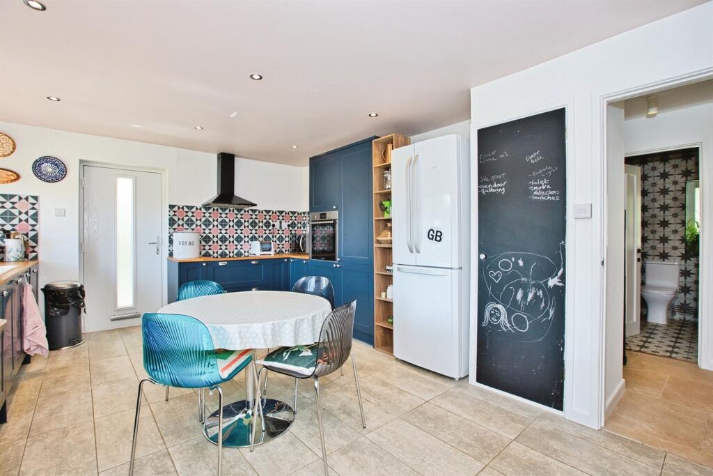 Additional image 8 of Arnewood Gardens, YEOVIL