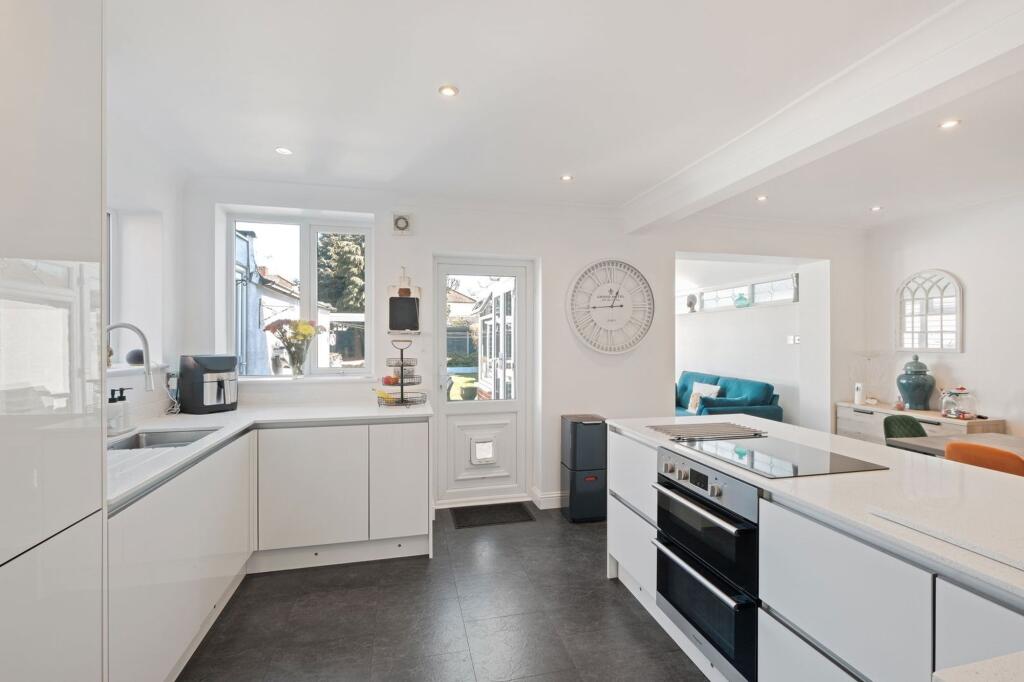 Additional image 3 of Portia Avenue, Shirley, B90