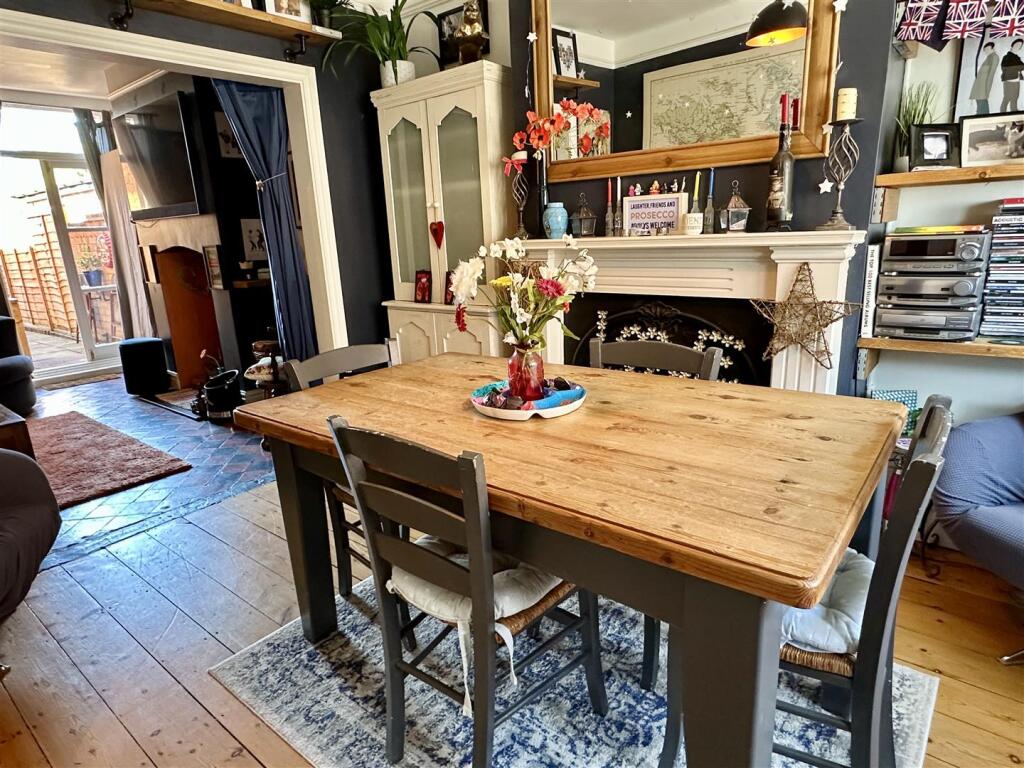 Additional image 33 of Station Road, Alcester