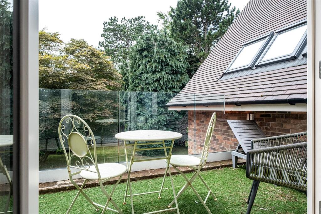 Additional image 43 of Hartopp Road, Four Oaks Park