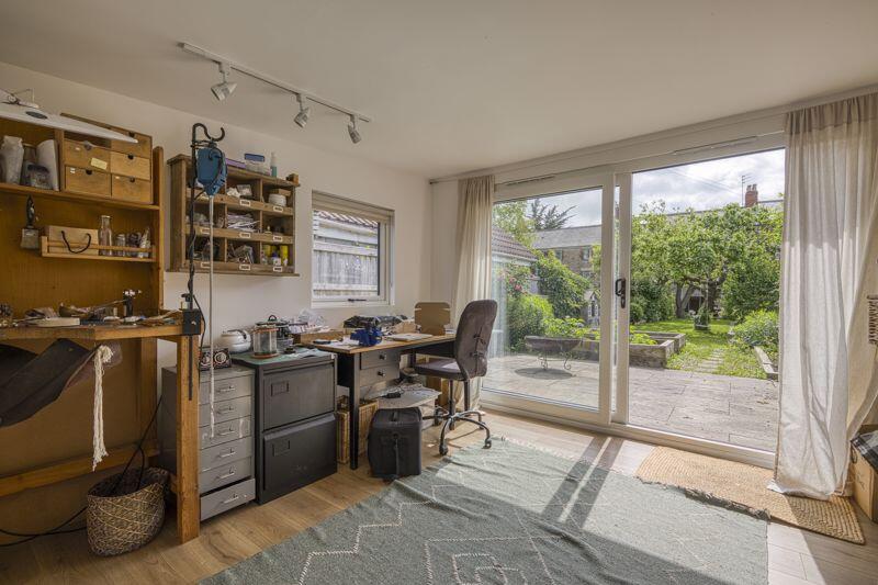 Additional image 25 of Central Frome