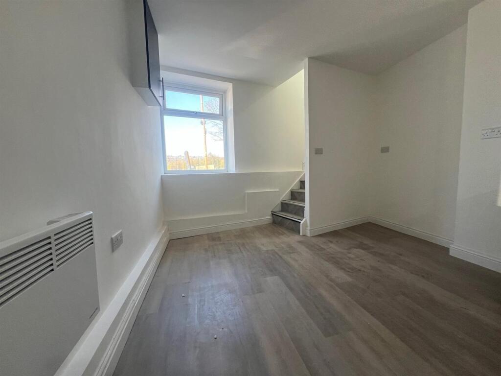 Additional image 10 of Eanam, Blackburn