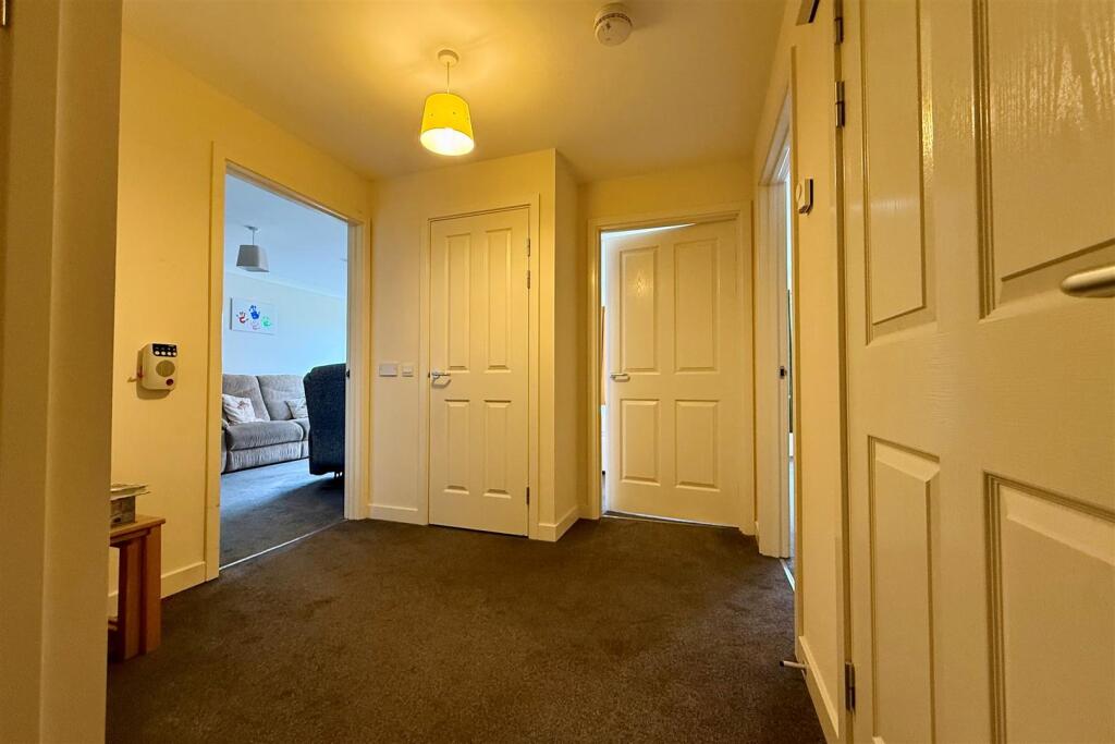 Additional image 10 of Queensridge Court