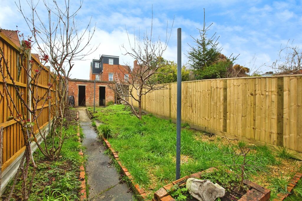 Additional image 19 of Manor Road, Yeovil