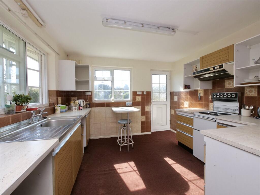 Additional image 18 of Spacious 3/4 Bedroom Semi-Detached Bungalow with Large Garden & No Onward Chain