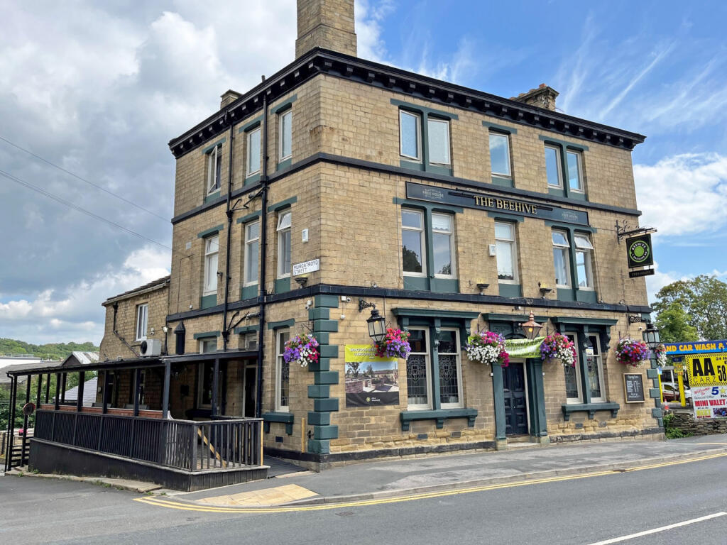 Flat 2 at The Beehive, 1 Saltaire Road, Shipley, BD18 3HH