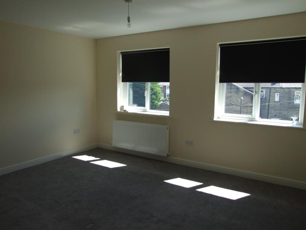 Additional image 5 of Garden Field, Wyke, BD12 9NJ