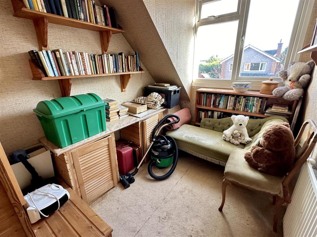 Additional image 16 of Hadrians Walk, Alcester