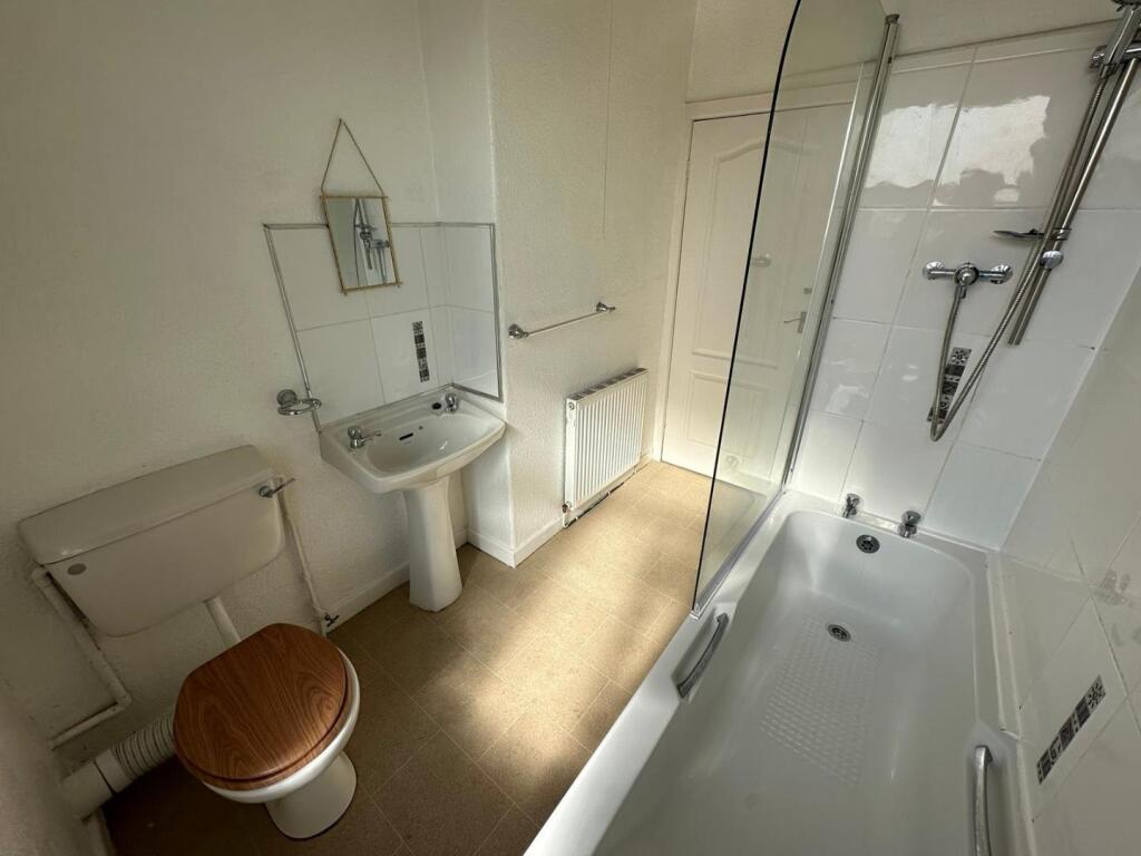 Additional image 12 of Whalley Road, Read