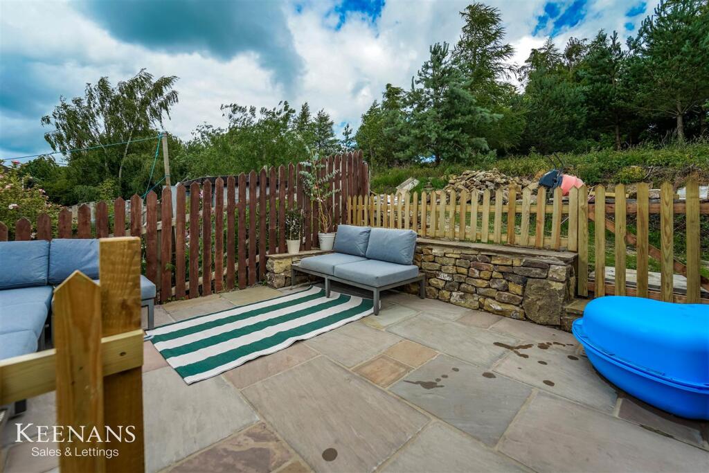 Additional image 33 of New Row, Winewall, Colne